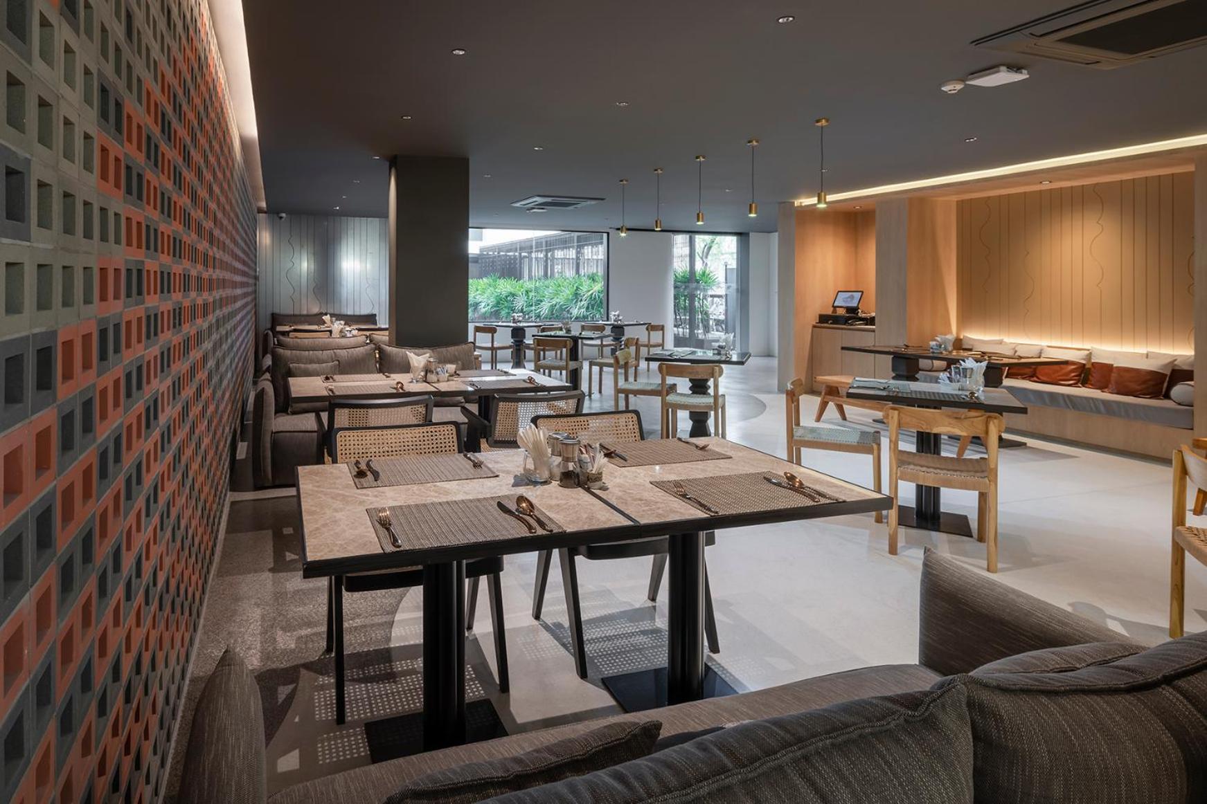 בנגקוק Lilit Bang Lumphu Hotel מראה חיצוני תמונה
