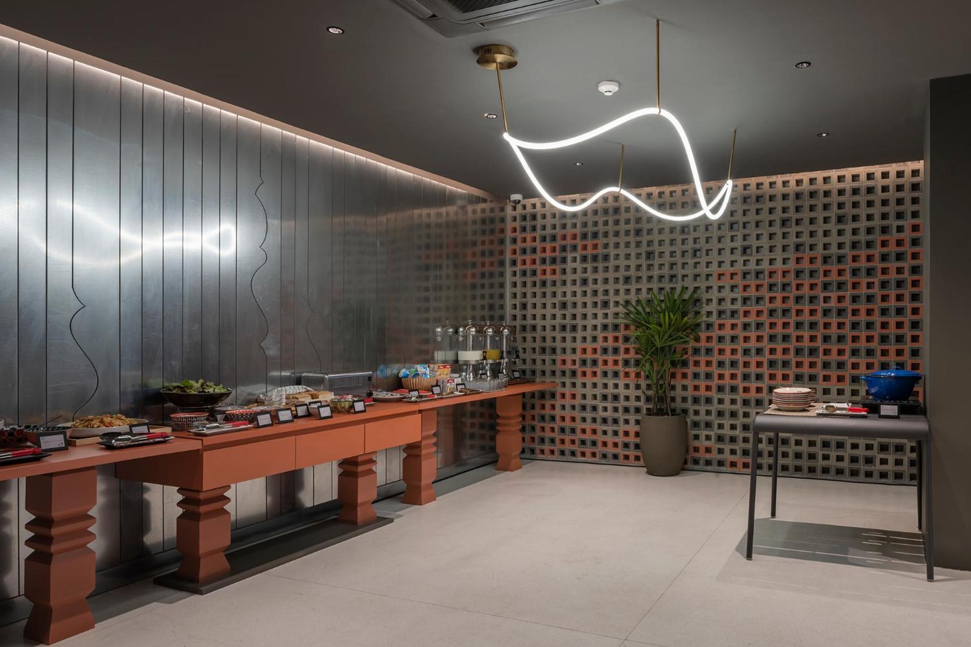 בנגקוק Lilit Bang Lumphu Hotel מראה חיצוני תמונה