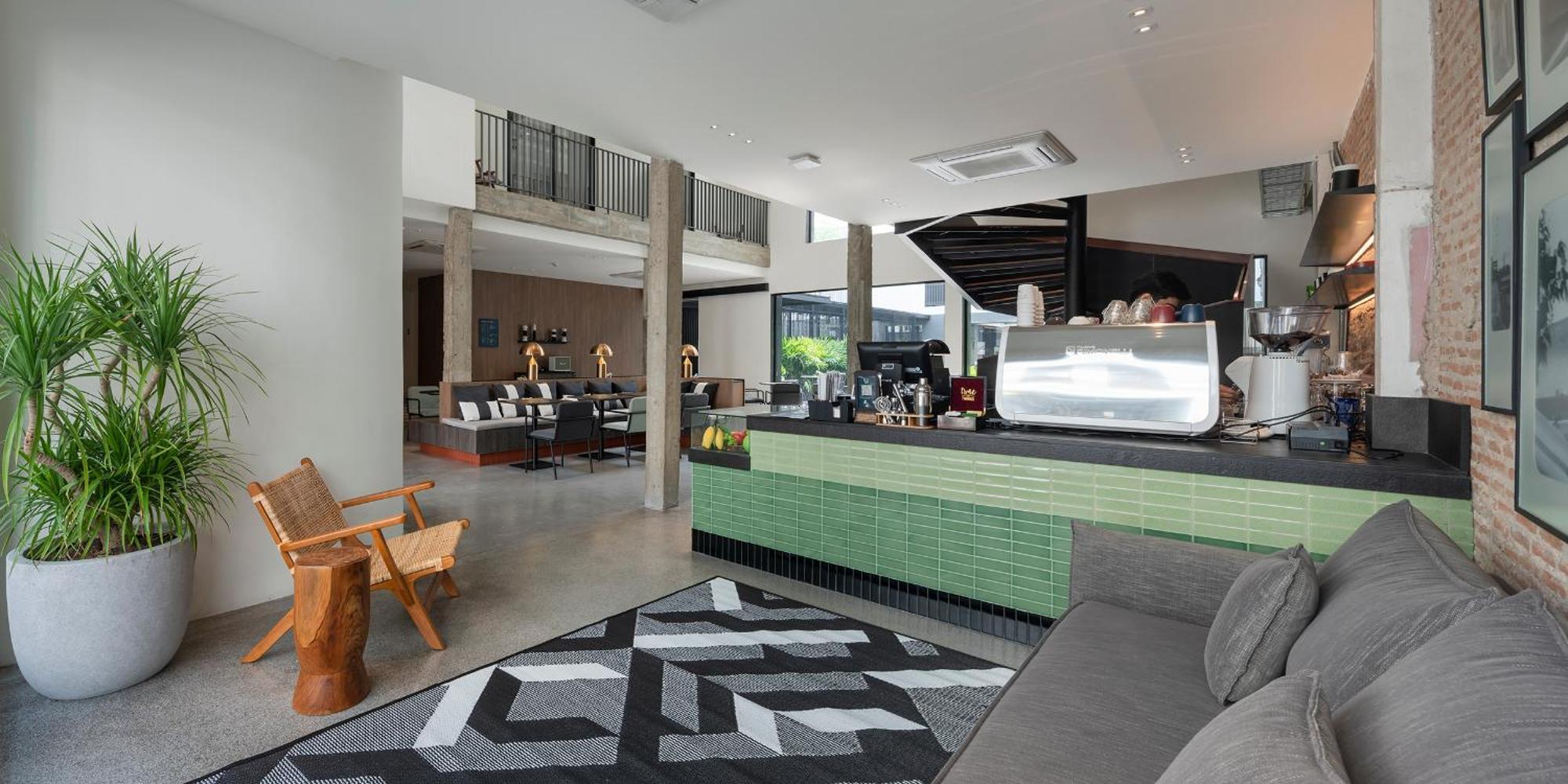 בנגקוק Lilit Bang Lumphu Hotel מראה חיצוני תמונה