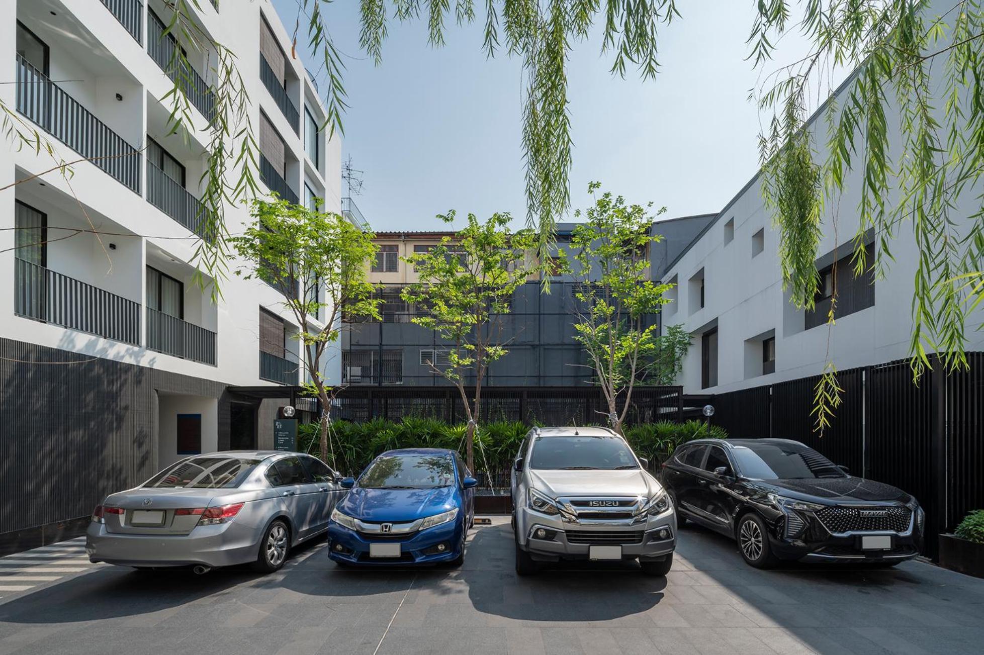 בנגקוק Lilit Bang Lumphu Hotel מראה חיצוני תמונה